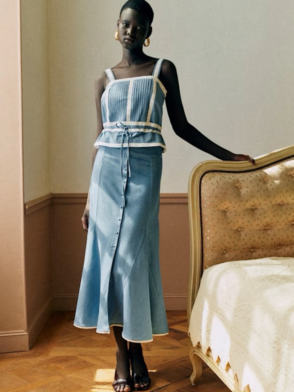 NWT Sezane Jolana Midi Skirt Chambray embroidered size 8 currently on website